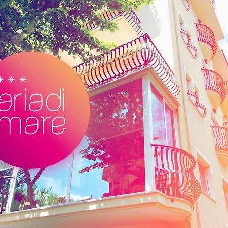 Hotel Aria Di Mare - Bed & Brunch In Centro A Riccione Bagian luar foto