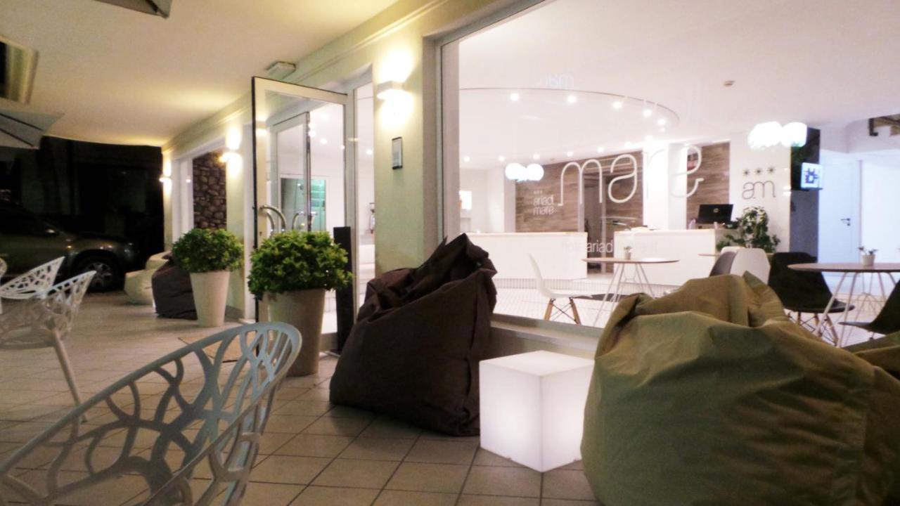 Hotel Aria Di Mare - Bed & Brunch In Centro A Riccione Bagian luar foto